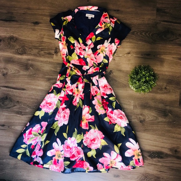 Shelby & Palmer Dresses & Skirts - Shelby + Palmer floral pink shirt sleeve dress